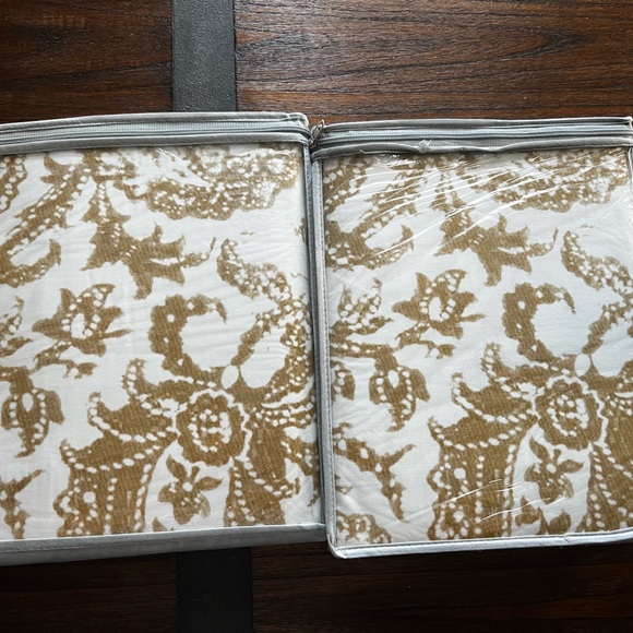 New in package! Half Priced Drapes Dark Mustard paisley print curtains 50x108 - Picture 3 of 5